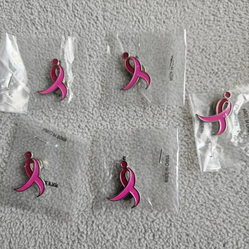 Lot Of 5 Susan G Komen Breast Cancer Awareness Lapel‎ Pin Magnetic Pink Ribbon - Picture 2 of 2